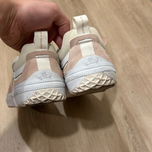 Vans Men’s 10.5 Kyle Walker Velcro Strap Salmon Pink and Cream - Picture 5 of 6